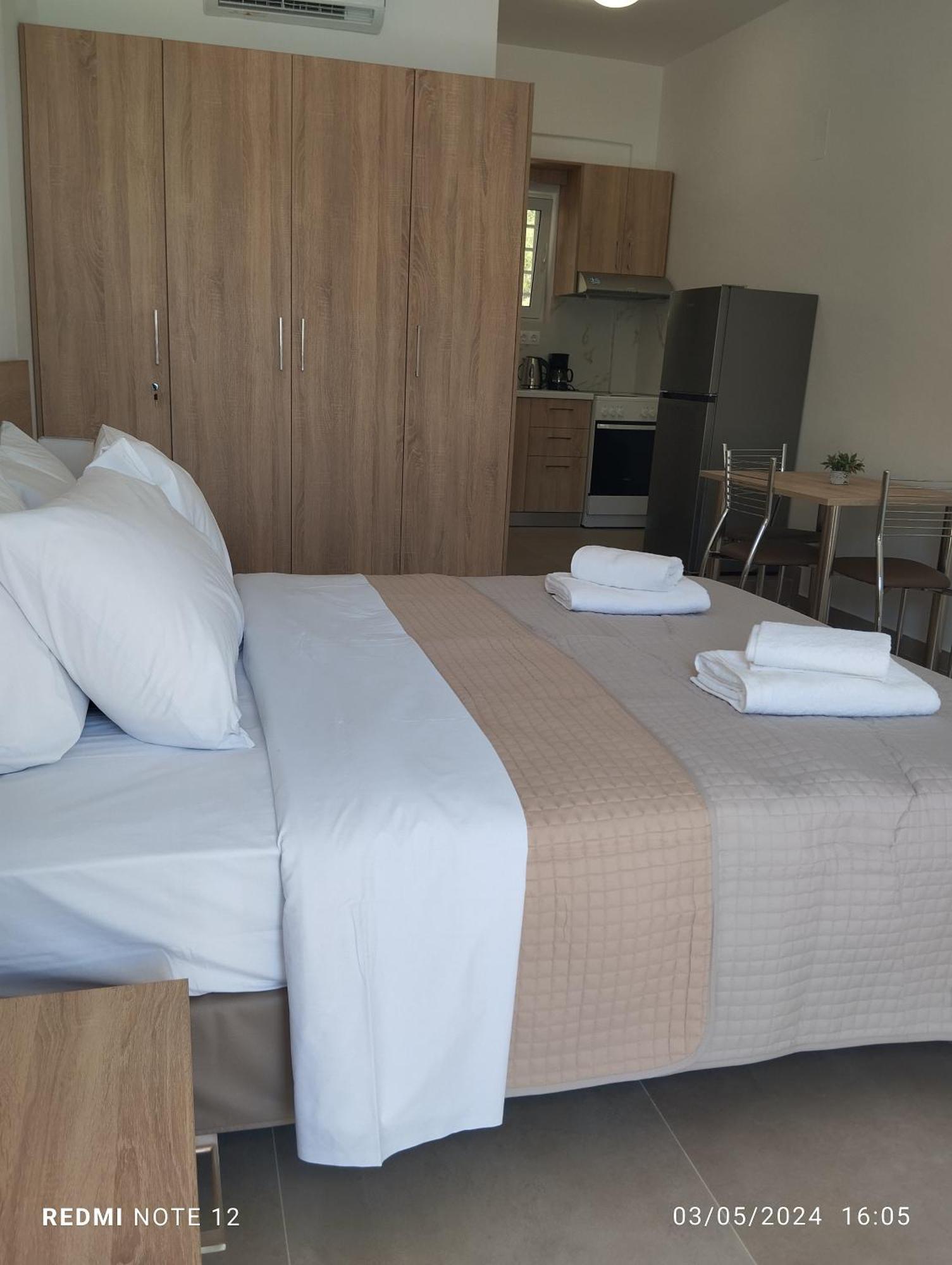 Votsalo Studios & Apartment Frangocastelo Luaran gambar