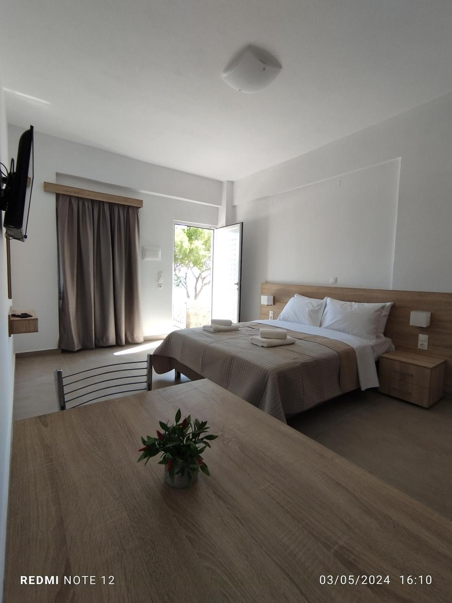 Votsalo Studios & Apartment Frangocastelo Luaran gambar